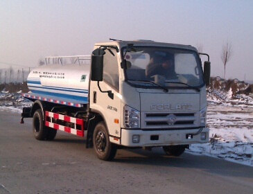 HWK5070GSS型灑水車獲客戶認可，助力汽車物流高效發展